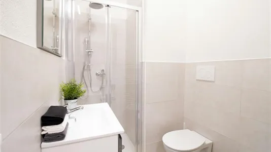 Rooms in Verona - photo 9