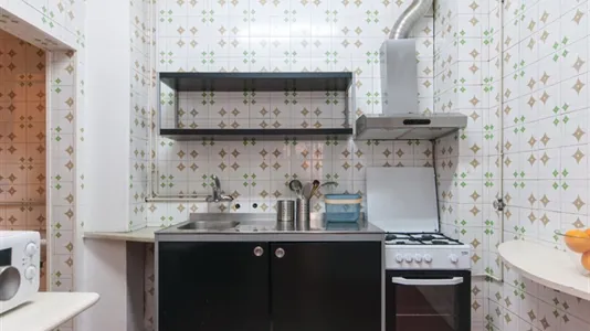 Rooms in Barcelona Ciutat Vella - photo 7