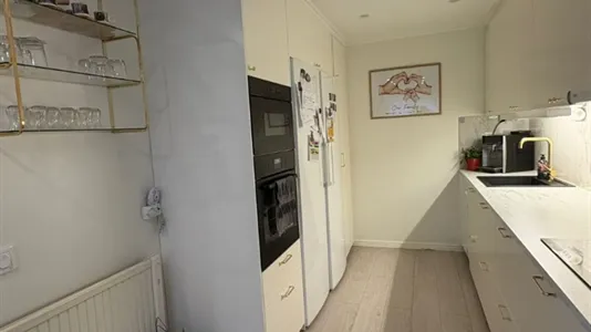 Houses in Haninge - photo 8