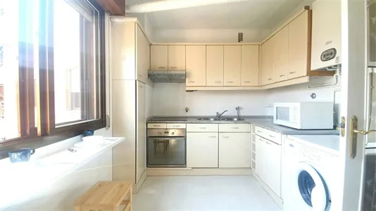 Rooms in Madrid San Blas - photo 6