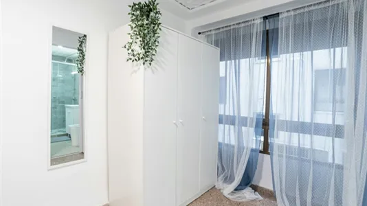 Rooms in Mislata - photo 7