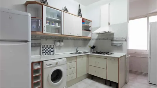 Rooms in Madrid Centro - photo 5