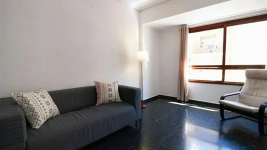 Rooms in Valencia Ciutat Vella - photo 9
