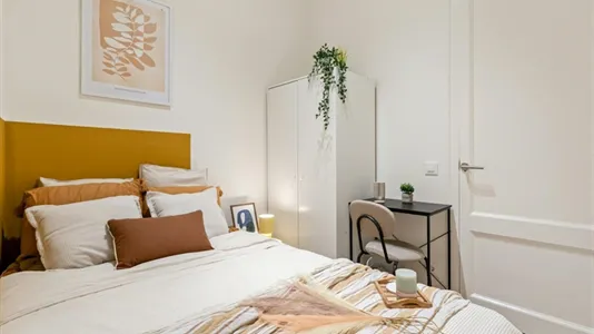 Rooms in Barcelona Eixample - photo 4