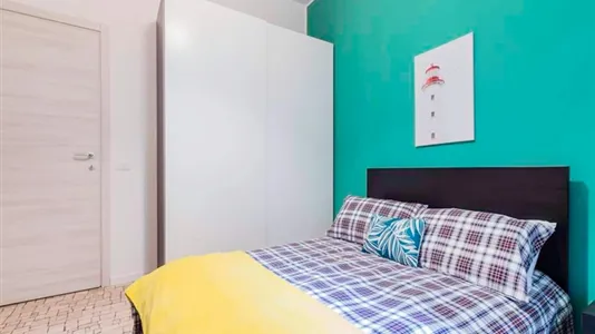 Rooms in Milano Zona 8 - Fiera, Gallaratese, Quarto Oggiaro - photo 4