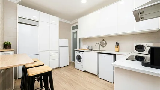 Rooms in Madrid Salamanca - photo 10