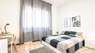 Room for rent, Padua, Veneto, &lt;span class=&quot;blurred street&quot; onclick=&quot;ProcessAdRequest(7736874)&quot;&gt;&lt;span class=&quot;hint&quot;&gt;See streetname&lt;/span&gt;[xxxxxxxxxxxxx]&lt;/span&gt;