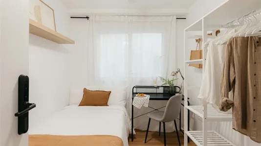 Rooms in Tavernes Blanques - photo 3
