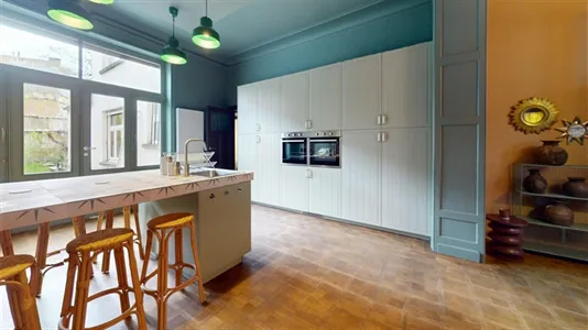 Rooms in Brussels Sint-Gillis - photo 9