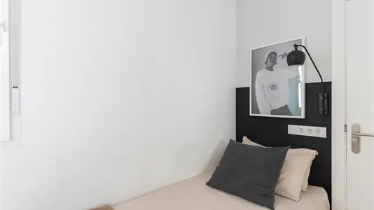 Rooms in Valencia L'Eixample - photo 2