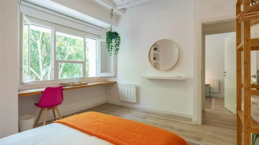 Rooms in Barcelona Eixample - photo 4