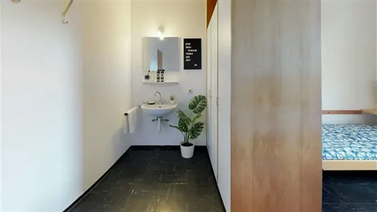 Rooms in Bochum - photo 2