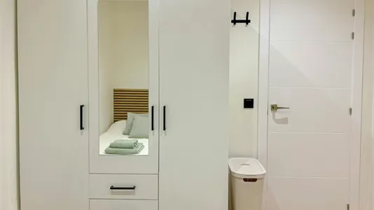 Apartments in Barcelona Ciutat Vella - photo 9