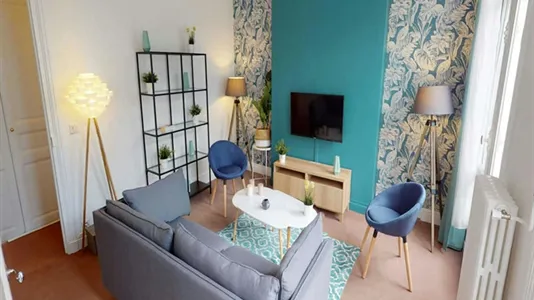 Rooms in Paris 17ème arrondissement - photo 8