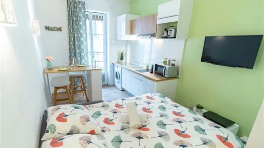 Apartments in Lyon - photo 3