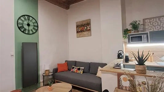 Apartments in Lyon - photo 3