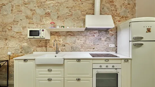 Apartments in Barcelona Ciutat Vella - photo 9