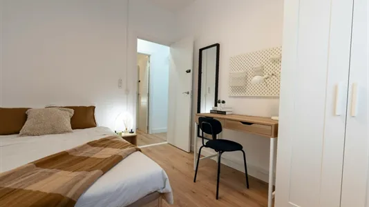 Rooms in Madrid Chamberí - photo 2