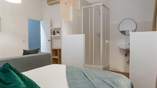 Rooms in Madrid Hortaleza - photo 8