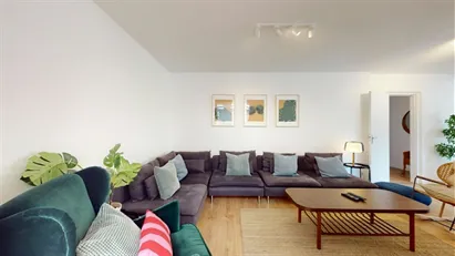Room for rent in Fontainebleau, Île-de-France