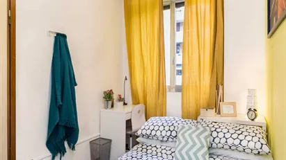 Room for rent in Milano Zona 6 - Barona, Lorenteggio, Milan