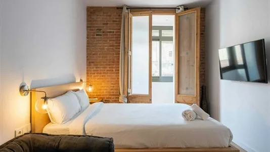 Rooms in Barcelona Gràcia - photo 2
