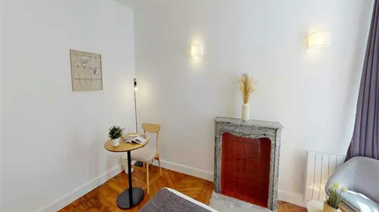 Rooms in Paris 8ème arrondissement - photo 5