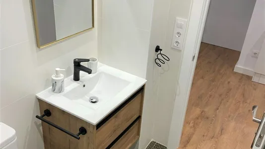 Rooms in Zaragoza - photo 7