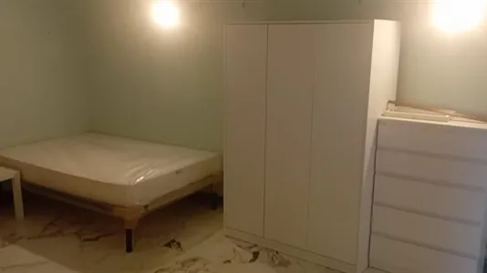 Rooms in Roma Municipio XII – Monte Verde - photo 1