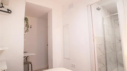 Rooms in Valencia Ciutat Vella - photo 9