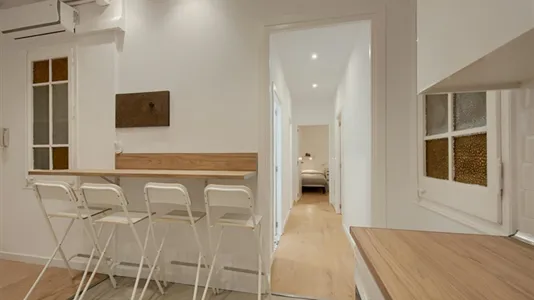 Rooms in Barcelona Eixample - photo 9