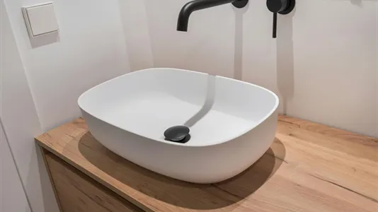 Rooms in Adaro - photo 10