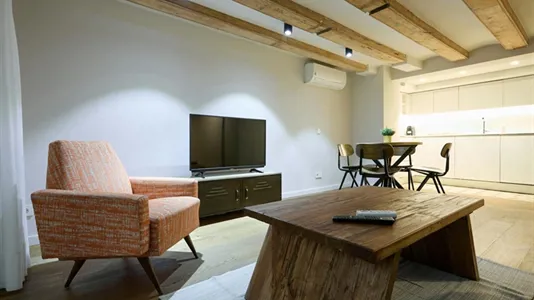 Apartments in Barcelona Ciutat Vella - photo 2