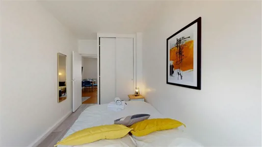 Rooms in Paris 17ème arrondissement - photo 2