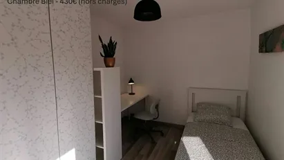 Room for rent in Torcy, Île-de-France