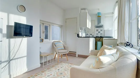 Apartments in Amsterdam Centrum - photo 3