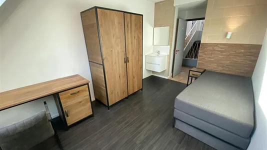 Rooms in Brussels Sint-Gillis - photo 3