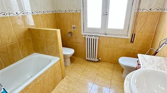 Rooms in Zaragoza - photo 4