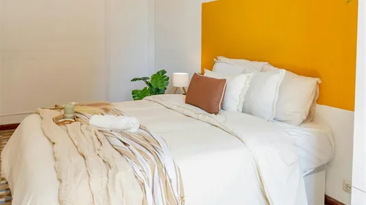 Rooms in Barcelona Eixample - photo 5