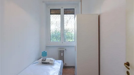 Rooms in Roma Municipio IX – EUR - photo 1