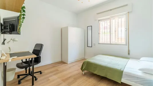 Rooms in Getafe - photo 1