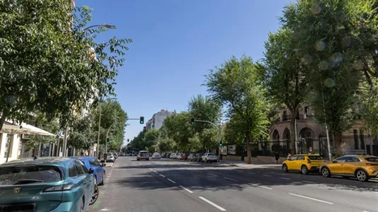 Rooms in Madrid Chamberí - photo 10