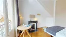 Room for rent, Paris 9ème arrondissement, Paris, &lt;span class=&quot;blurred street&quot; onclick=&quot;ProcessAdRequest(10930795)&quot;&gt;&lt;span class=&quot;hint&quot;&gt;See streetname&lt;/span&gt;[xxxxxxxxxxxxx]&lt;/span&gt;