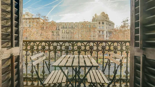 Rooms in Barcelona Eixample - photo 5