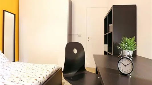 Rooms in Roma Municipio XIV – Monte Mario - photo 4