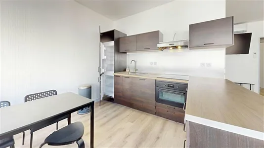 Rooms in Lyon - photo 10