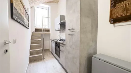 Apartments in Roma Municipio VII – Appio-Latino/Tuscolano/Cinecittà - photo 9