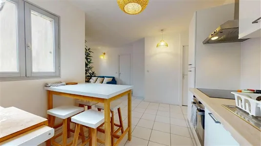 Rooms in Nîmes - photo 8