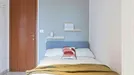 Room for rent, Turin, Piemonte, &lt;span class=&quot;blurred street&quot; onclick=&quot;ProcessAdRequest(10405396)&quot;&gt;&lt;span class=&quot;hint&quot;&gt;See streetname&lt;/span&gt;[xxxxxxxxxxxxx]&lt;/span&gt;