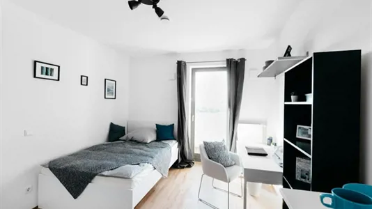 Apartments in Berlin Charlottenburg-Wilmersdorf - photo 2
